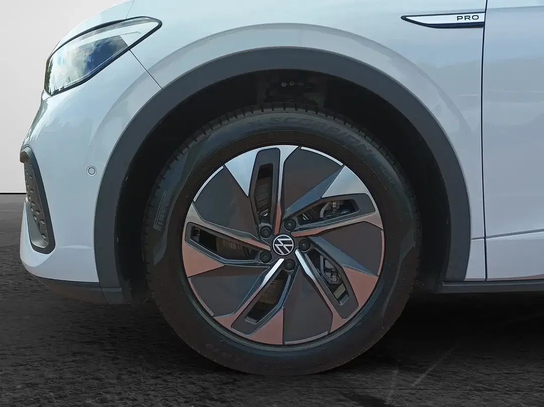 Volkswagen ID.5 Pro - Thumbnail 5