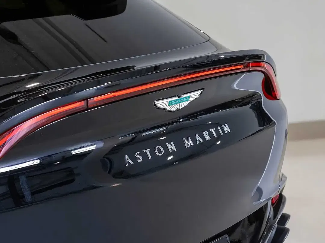 Aston Martin DBX 707 - Thumbnail 8