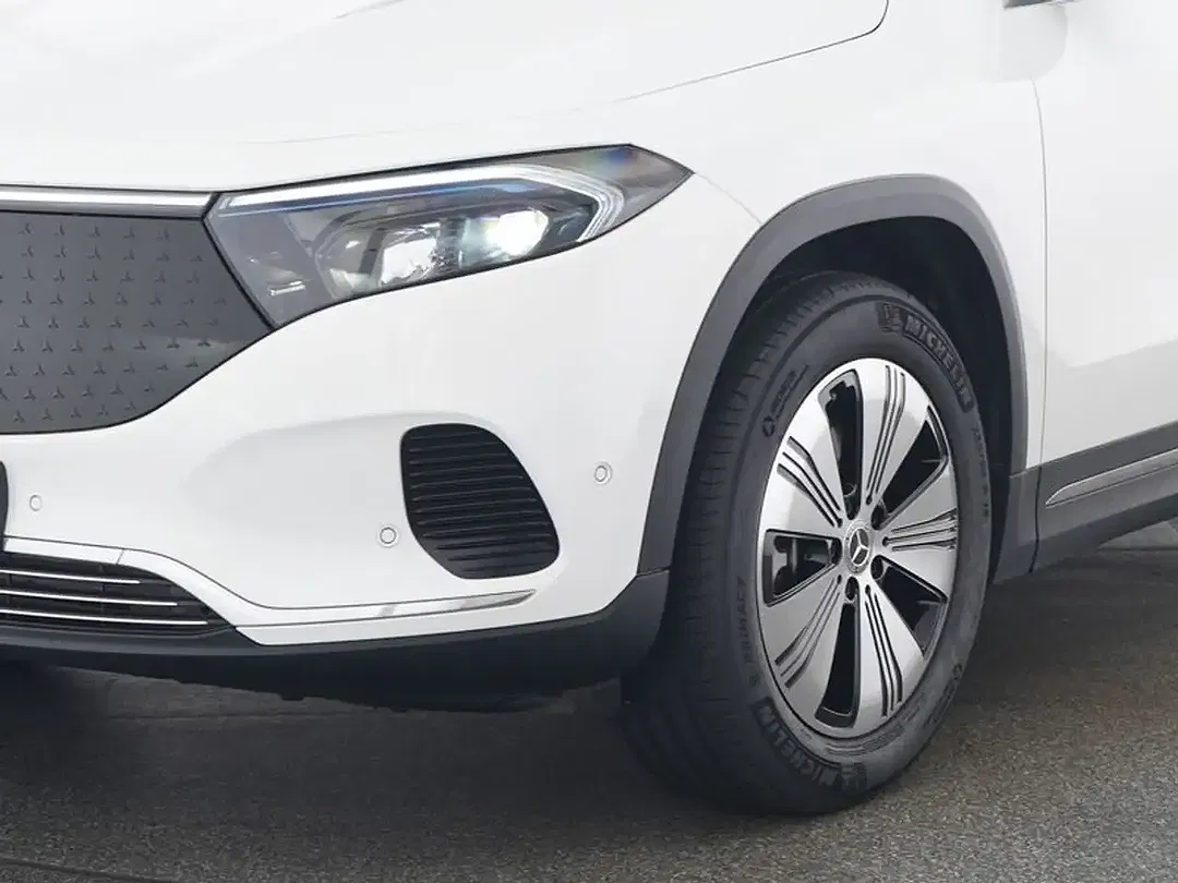 Mercedes-Benz EQA 250 - Thumbnail 3