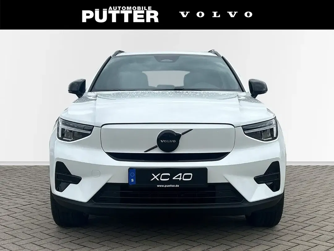 Volvo EX40 Single Motor Plus Black Edition - Thumbnail 8