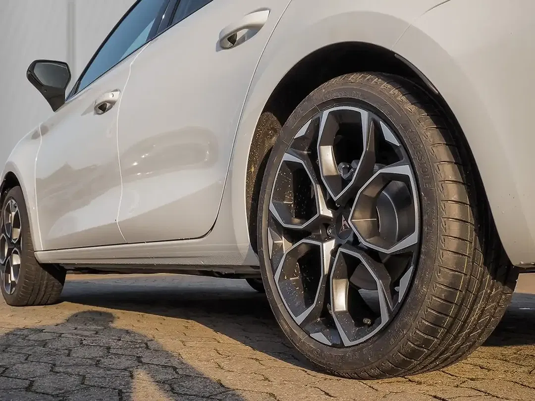 CUPRA Leon 1.5 Sportstourer - Thumbnail 6