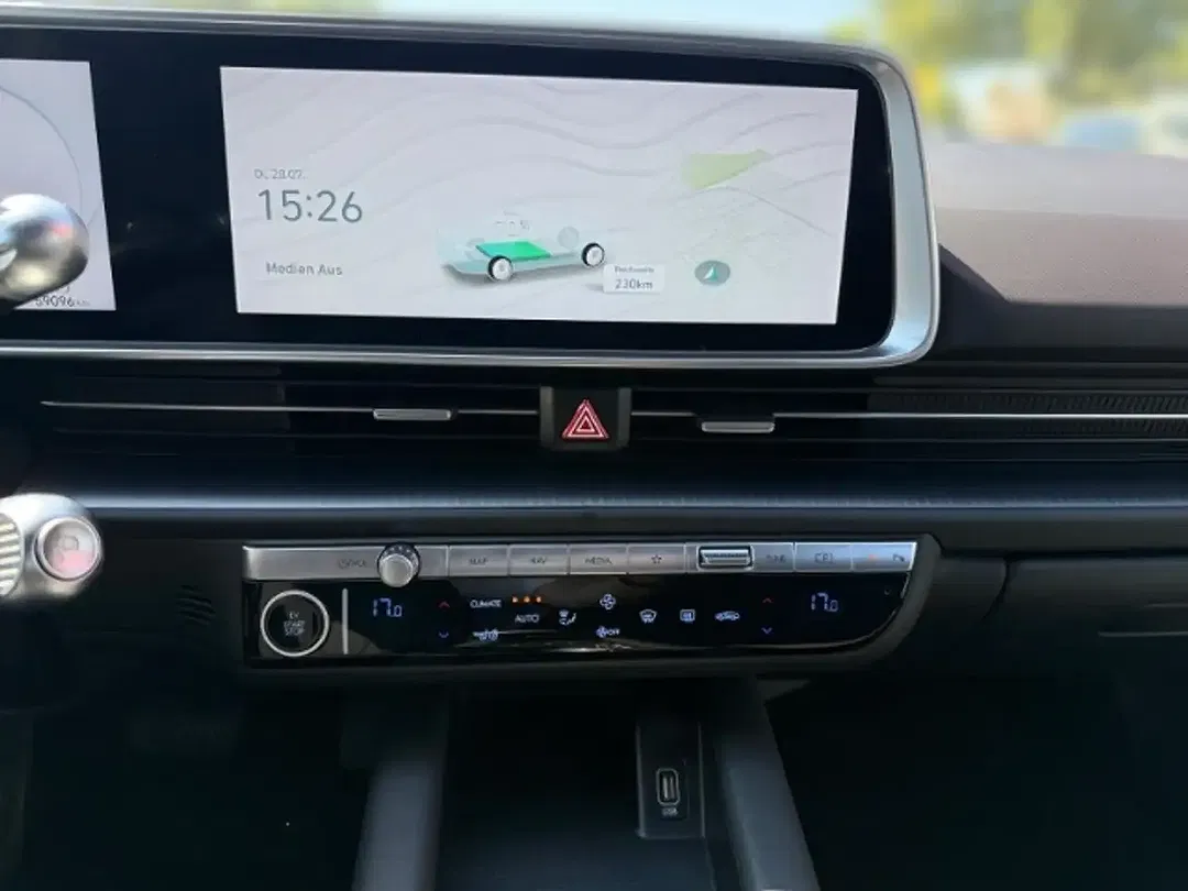 Hyundai IONIQ 6 Basis - Thumbnail 9