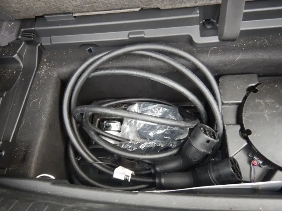 Audi SQ6 e-tron quattro Edition One - Thumbnail 14