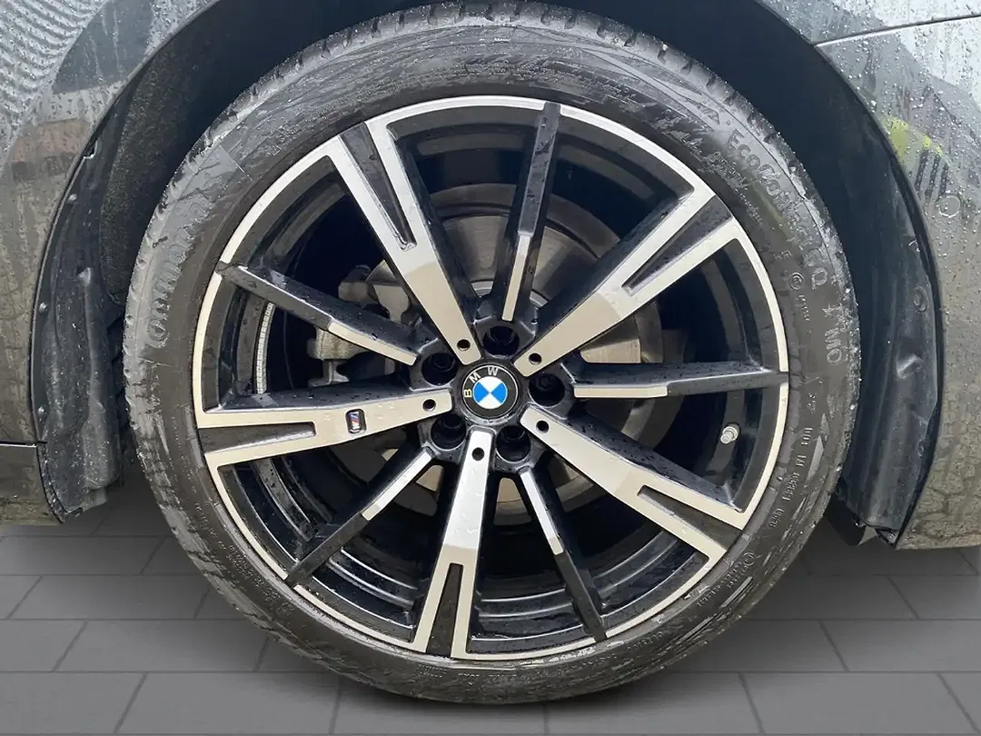 BMW 520 xDrive - Thumbnail 6