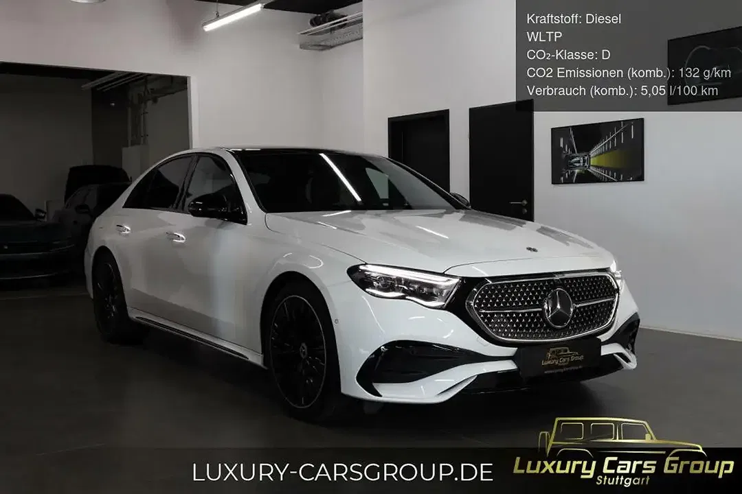 Mercedes-Benz E 220 - Thumbnail 1
