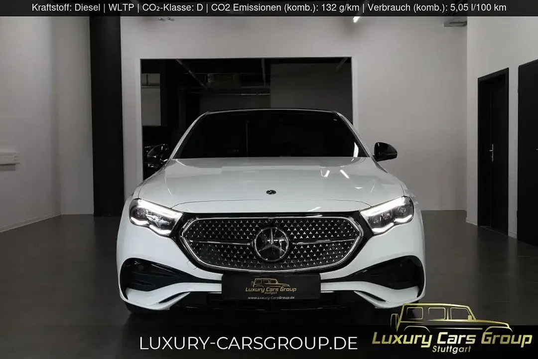 Mercedes-Benz E 220 - Thumbnail 2