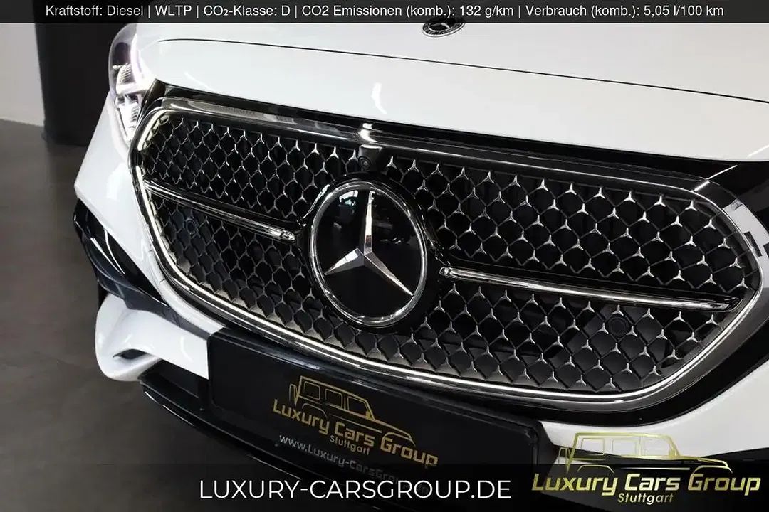 Mercedes-Benz E 220 - Thumbnail 4