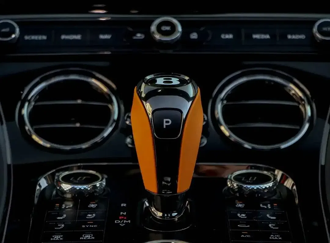 Bentley Continental GT 4.0 V8 Hybrid Azure - Thumbnail 17