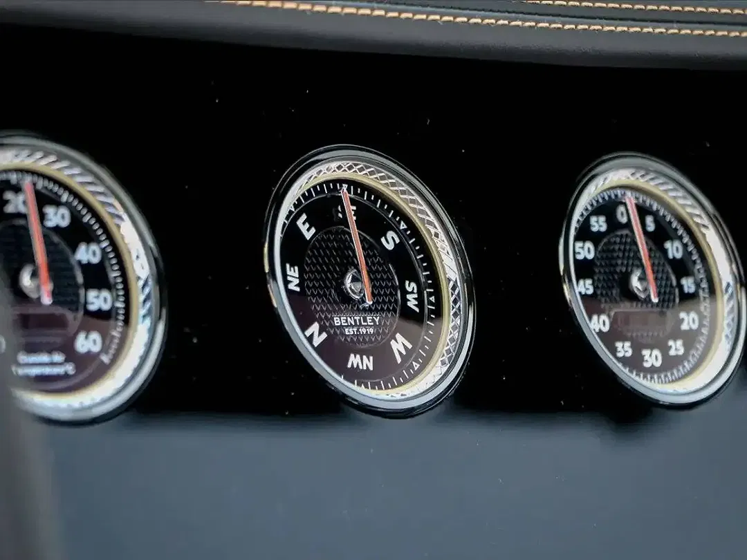Bentley Continental GT 4.0 V8 Hybrid Azure - Thumbnail 21