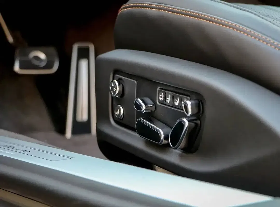 Bentley Continental GT 4.0 V8 Hybrid Azure - Thumbnail 24