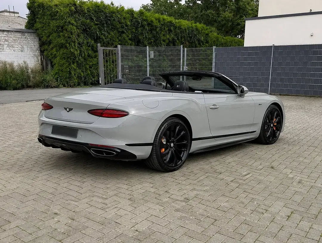 Bentley Continental GT 4.0 V8 Hybrid Azure - Thumbnail 3