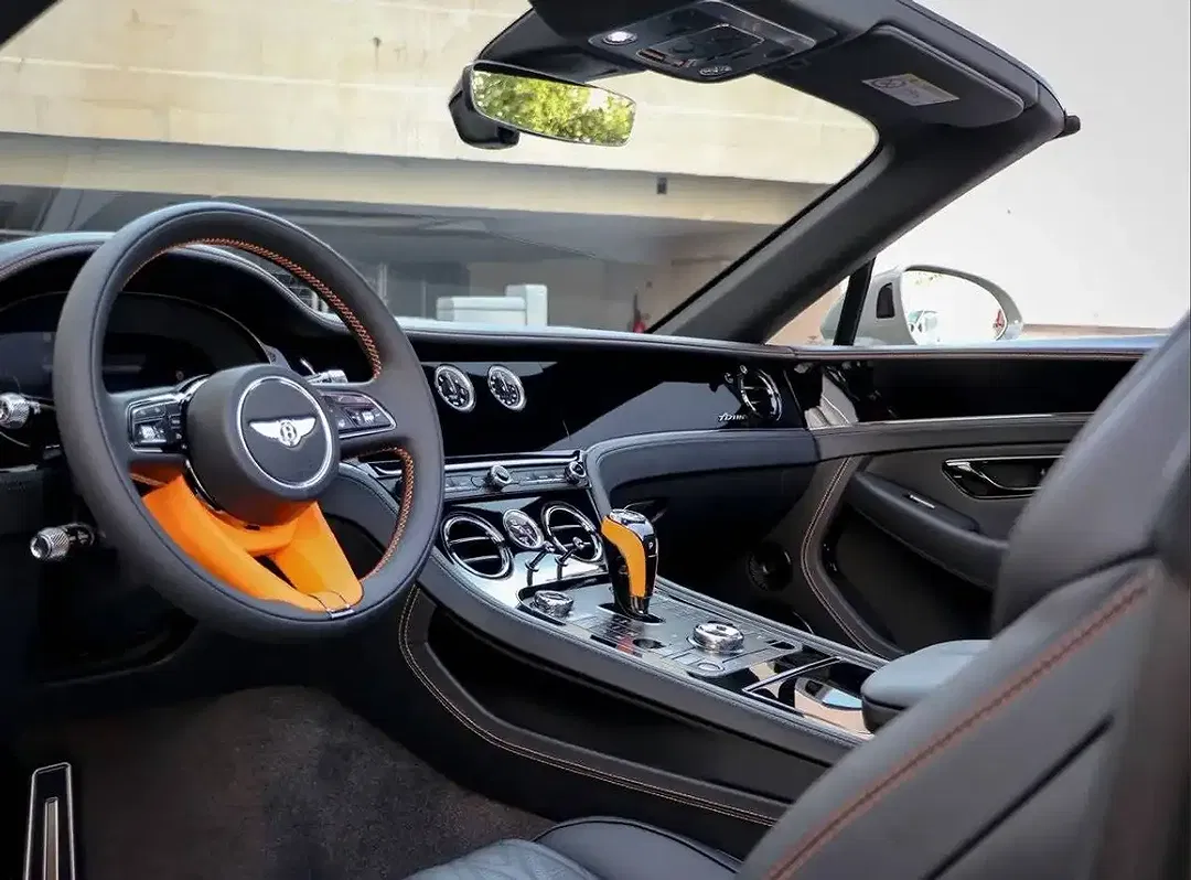 Bentley Continental GT 4.0 V8 Hybrid Azure - Thumbnail 4