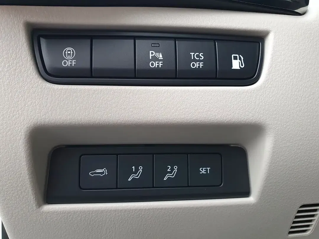 Mazda CX-60 AWD Hybrid Takumi - Thumbnail 26