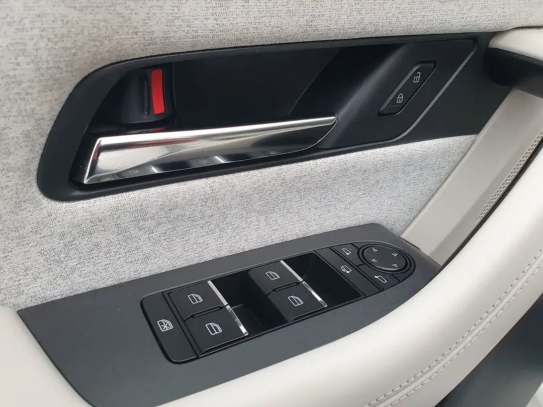 Mazda CX-60 AWD Hybrid Takumi - Thumbnail 27