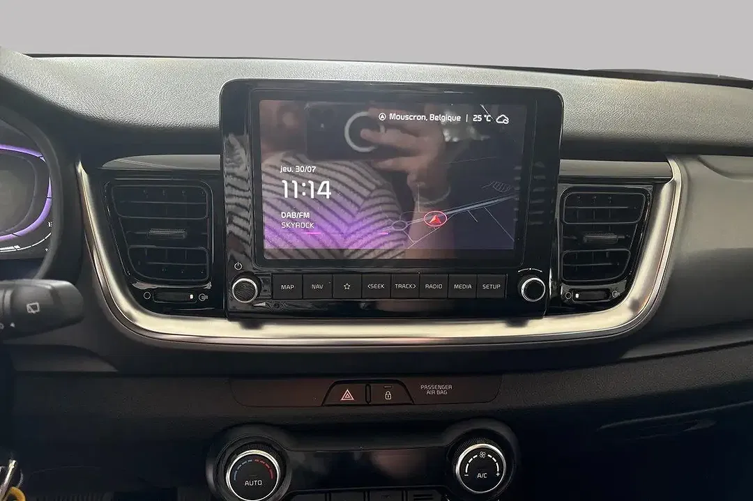 Kia Stonic - Thumbnail 13