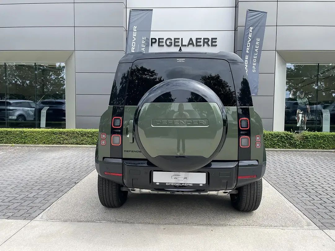 Land Rover Defender P300e 110 S - Thumbnail 13