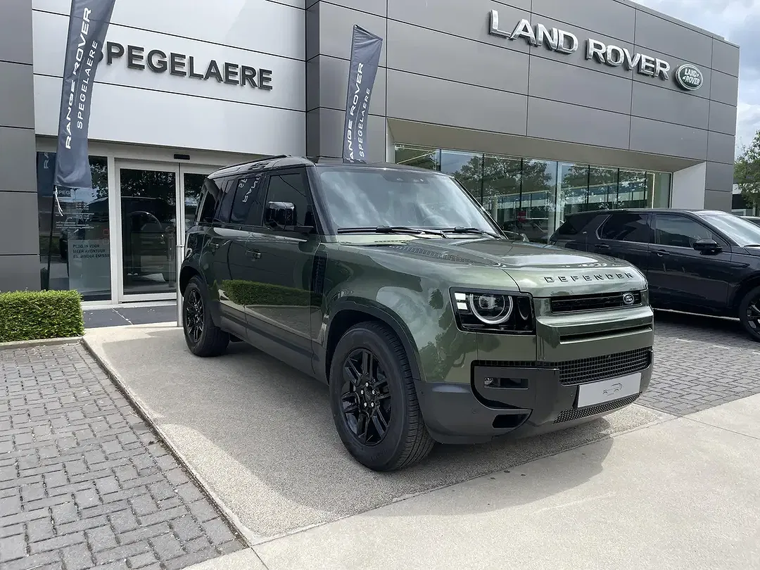 Land Rover Defender P300e 110 S - Thumbnail 3