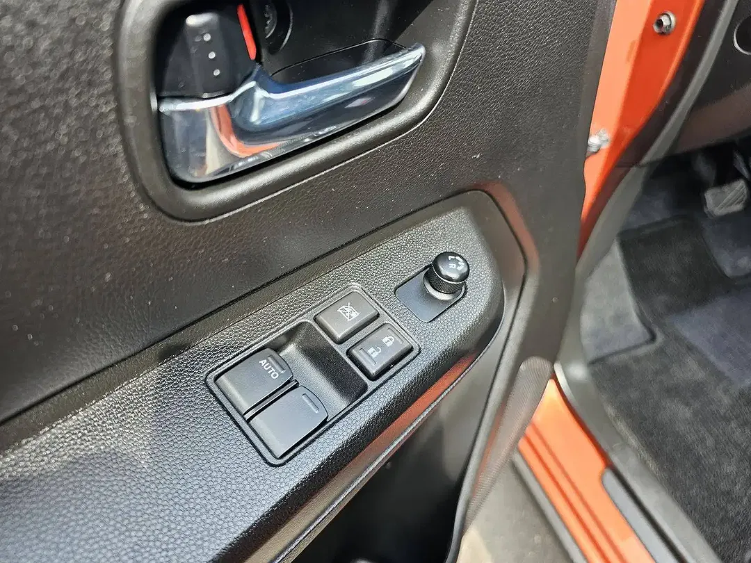 Suzuki Ignis CVT AUT Comfort - Thumbnail 13