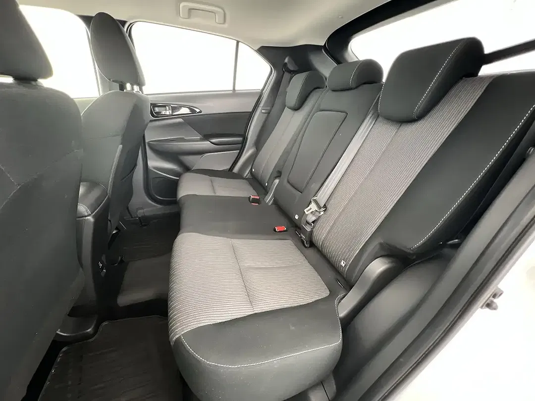 Mitsubishi Eclipse Cross 2.4 Hybrid 4WD Basis - Thumbnail 11