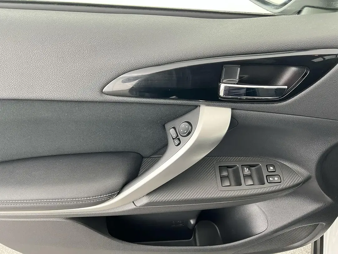 Mitsubishi Eclipse Cross 2.4 Hybrid 4WD Basis - Thumbnail 12