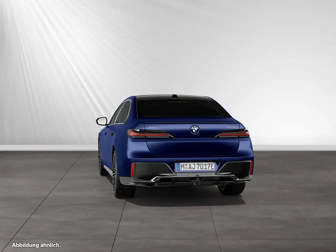 BMW 750 xDrive M Sport - Thumbnail 7