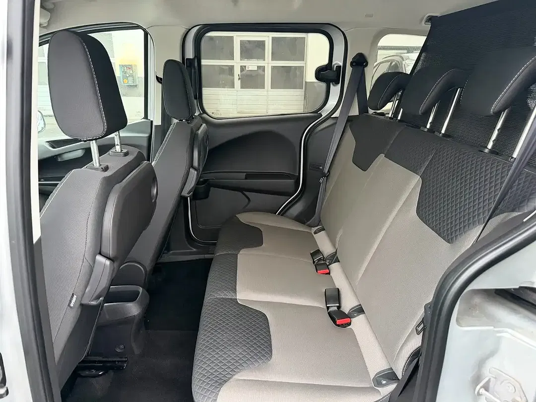 Ford Tourneo Courier Trend - Thumbnail 12
