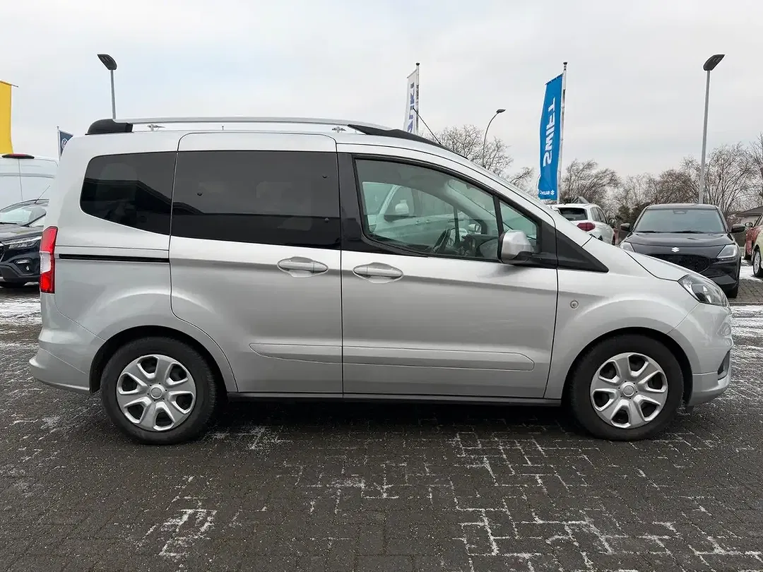 Ford Tourneo Courier Trend - Thumbnail 4