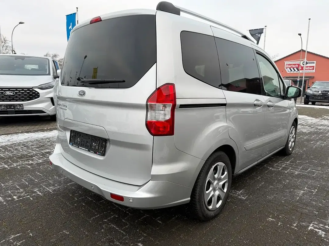Ford Tourneo Courier Trend - Thumbnail 5