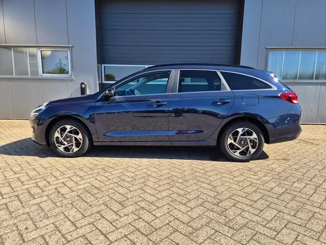 Hyundai i30 1.6 T-GDI DCT cw Trend - Thumbnail 2