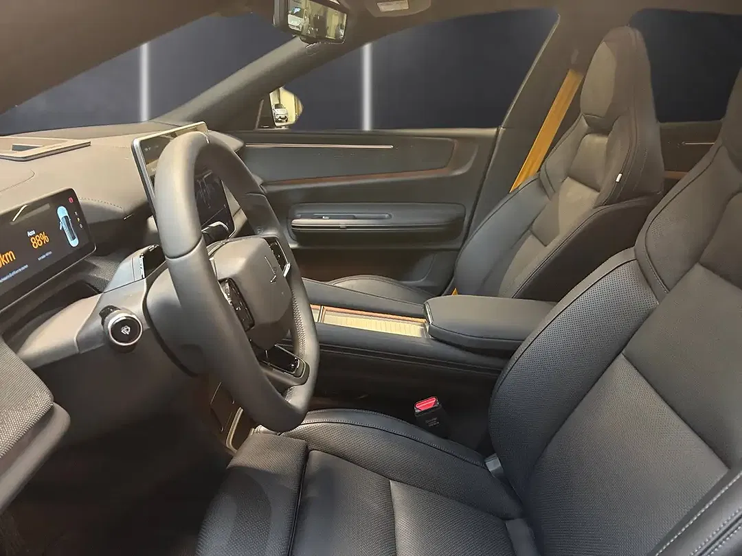 Polestar 4 Performance Dual Motor - Thumbnail 6