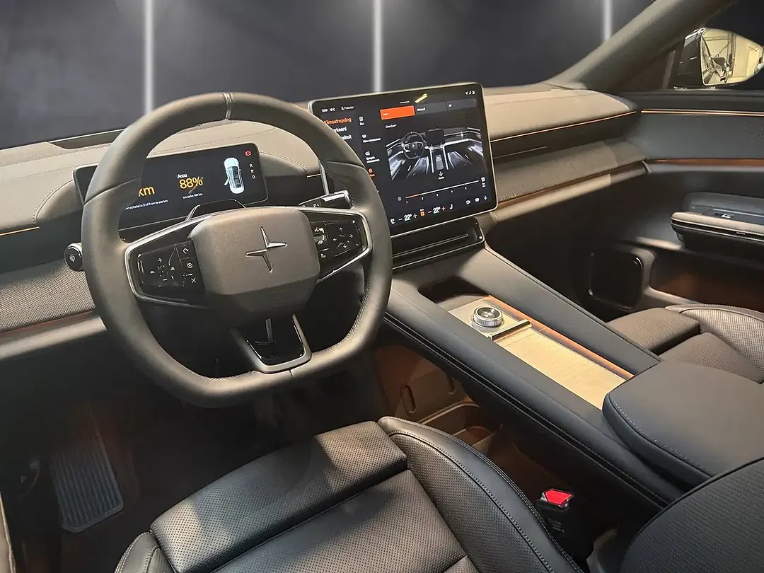 Polestar 4 Performance Dual Motor - Thumbnail 9