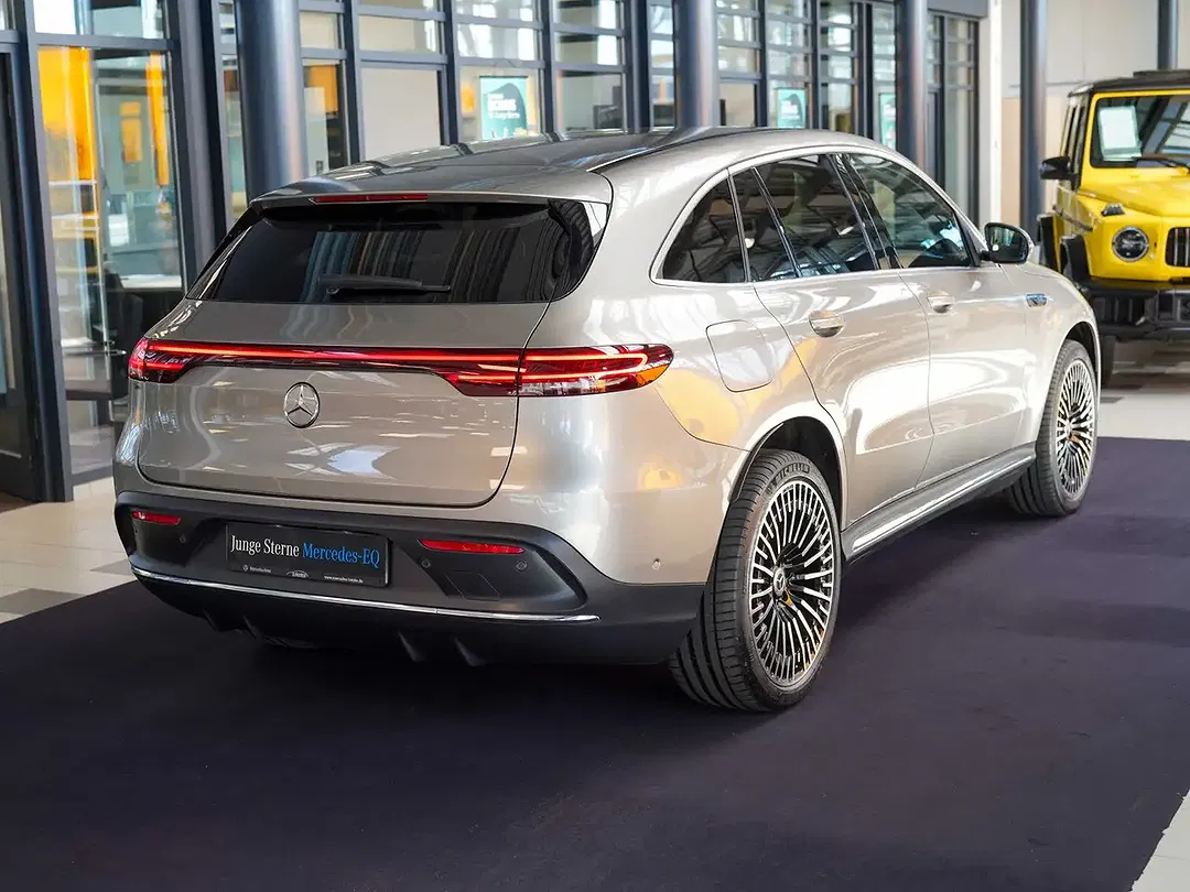 Mercedes-Benz EQC 400 4MATIC Burmester AMG Line - Thumbnail 3