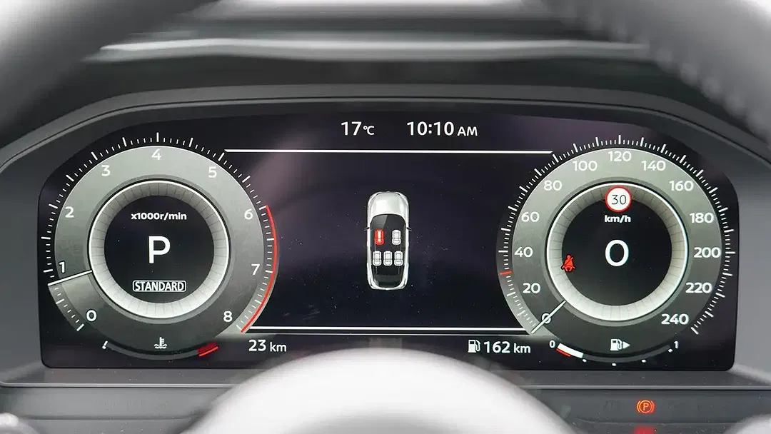 Nissan Qashqai Tekna - Thumbnail 10