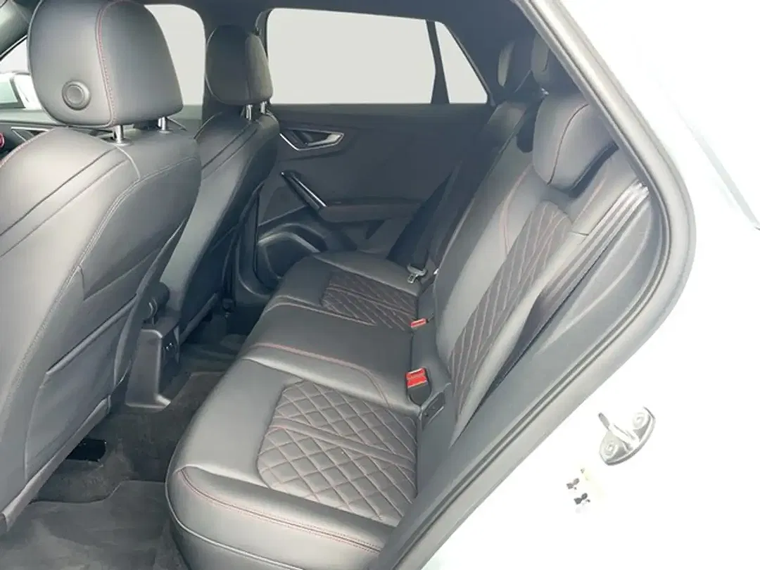 Audi Q2 35 TFSI S line - Thumbnail 12