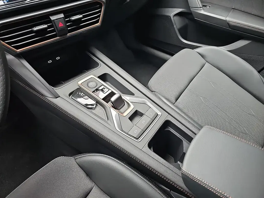 CUPRA Leon 1.5 eTSI DSG Sportstourer - Thumbnail 12