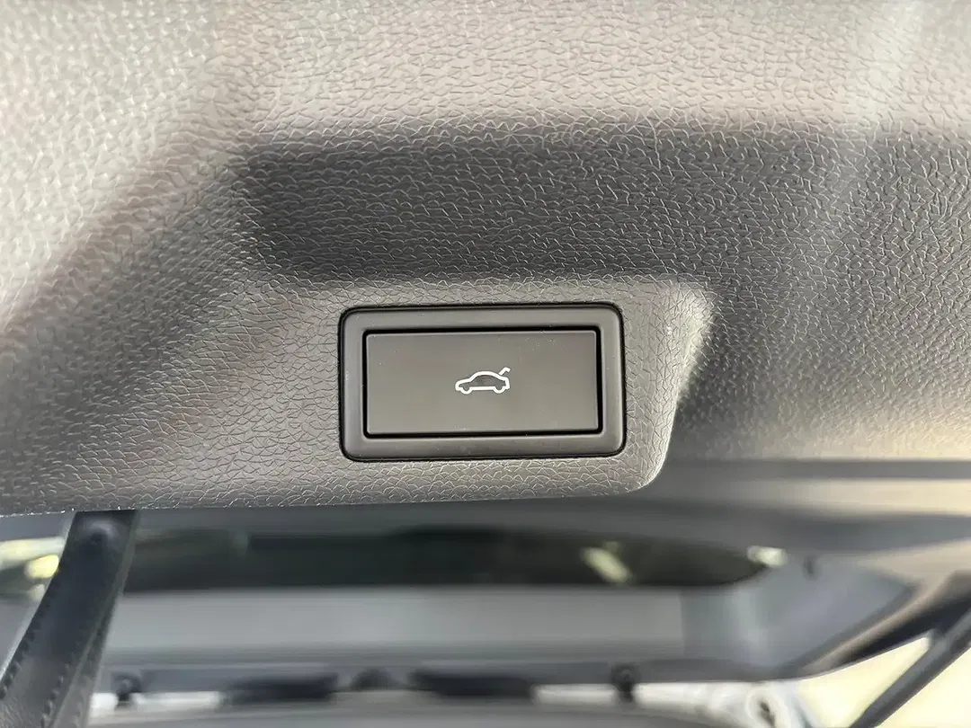 Volkswagen ID. Buzz 4Motion - Thumbnail 14