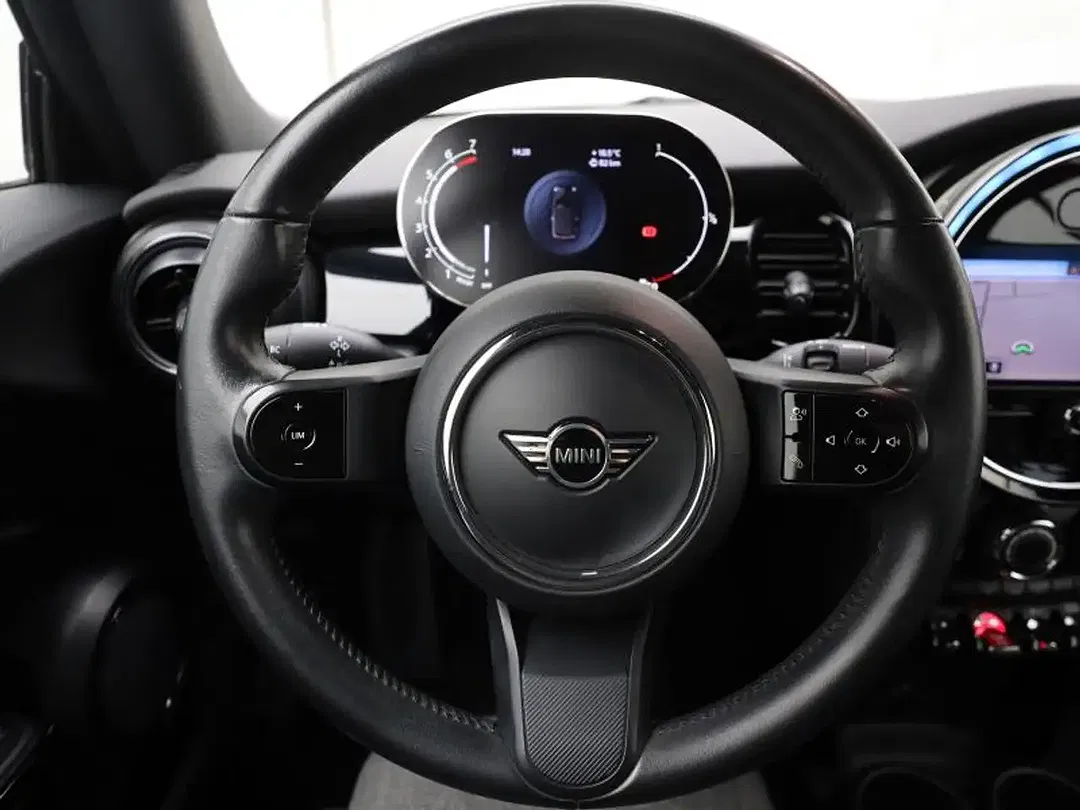 MINI One Cabrio Facelift - Thumbnail 10