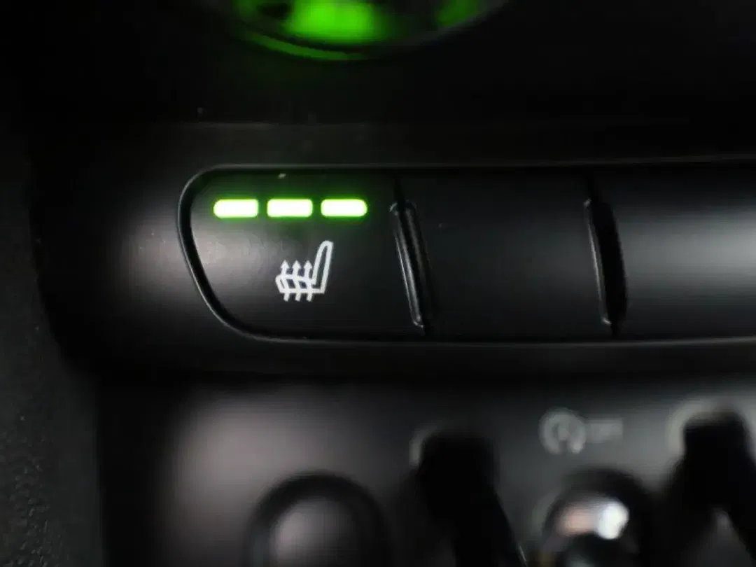 MINI One Cabrio Facelift - Thumbnail 14