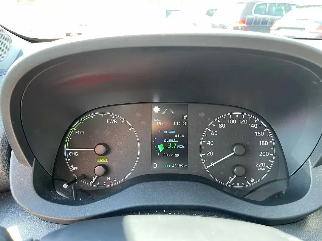 Mazda 2 - Thumbnail 11