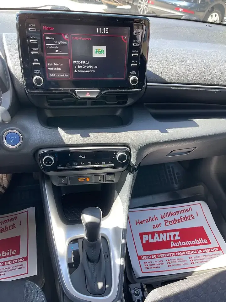 Mazda 2 - Thumbnail 13