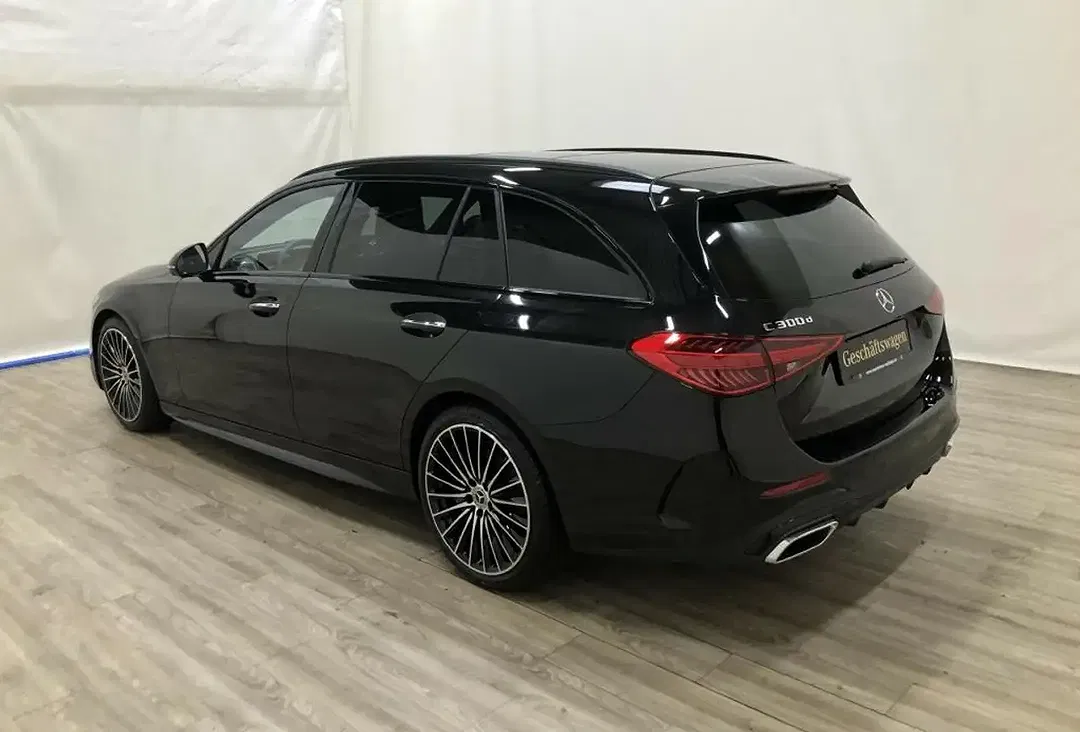 Mercedes-Benz C 300 AMG MBUX Burmester Night - Thumbnail 4