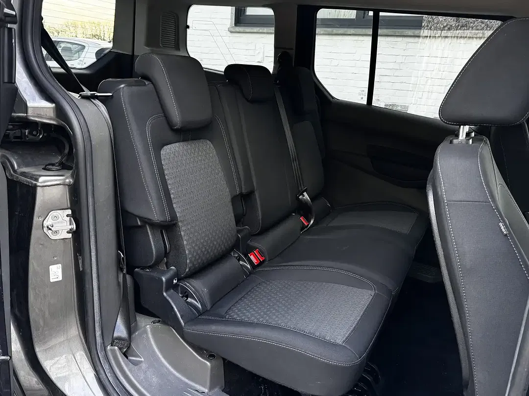 Ford Tourneo Connect 1.5 TDCi Titanium - Thumbnail 11