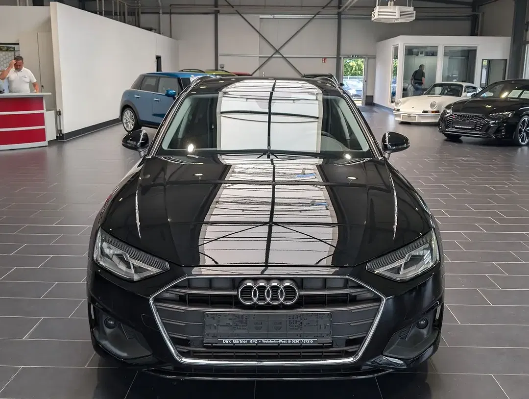 Audi A4 35 TFSI S tronic Avant - Thumbnail 3