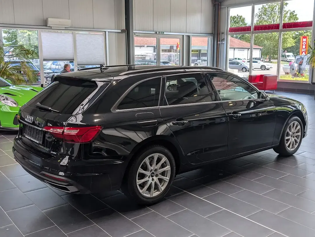Audi A4 35 TFSI S tronic Avant - Thumbnail 6
