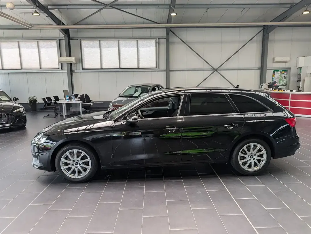 Audi A4 35 TFSI S tronic Avant - Thumbnail 7