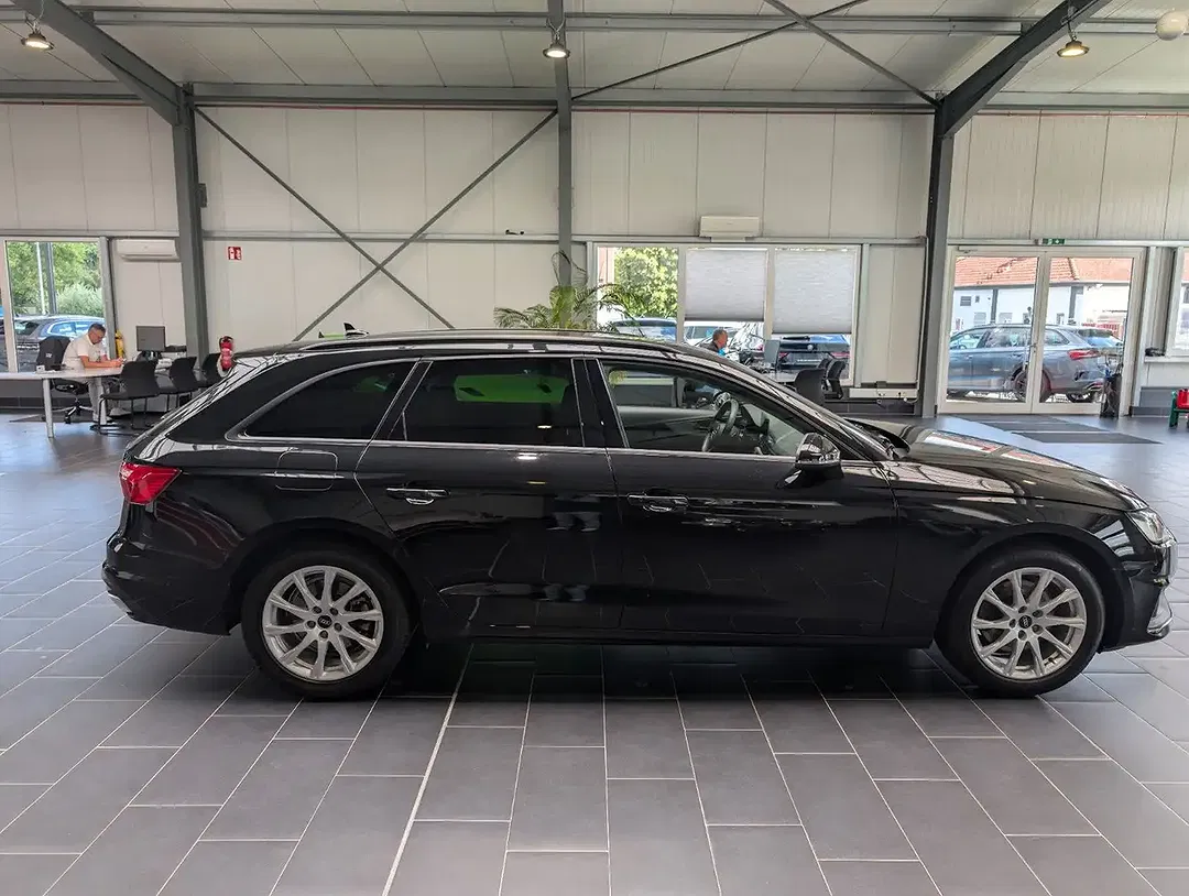 Audi A4 35 TFSI S tronic Avant - Thumbnail 8