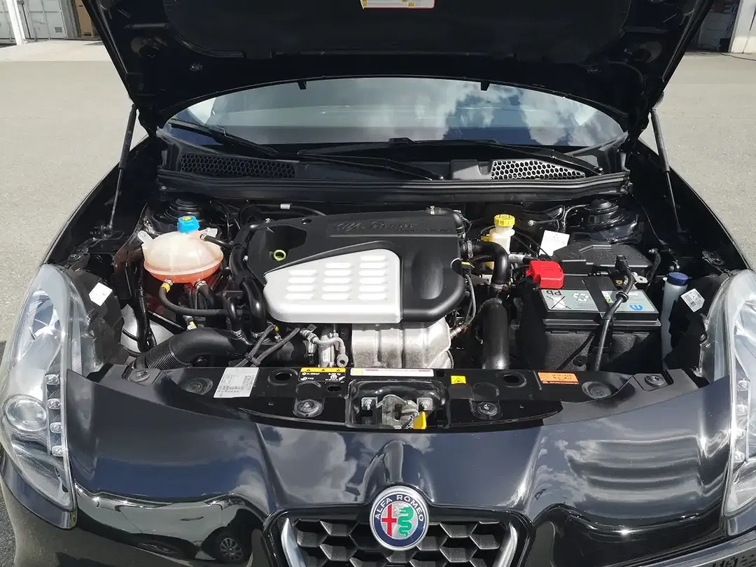 Alfa Romeo Giulietta 1.4 Turbo - foto 19