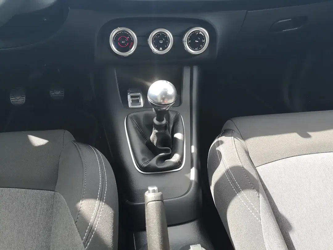 Alfa Romeo Giulietta 1.4 Turbo - Thumbnail 8