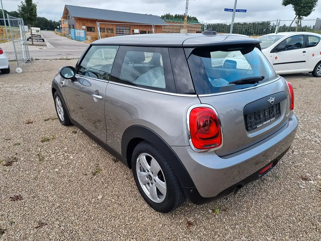 MINI One - Thumbnail 8