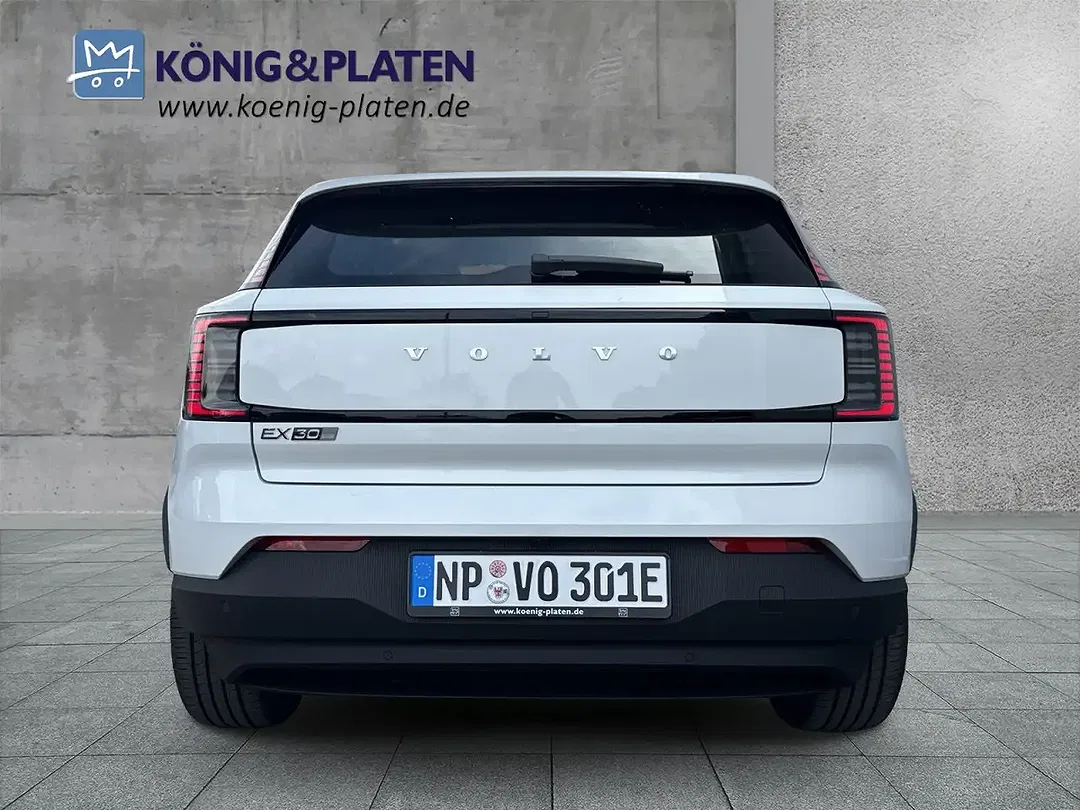 Volvo EX30 Extended Range Plus - Thumbnail 5